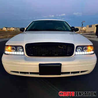 Spotlight: Ford Crown Victoria’s V8 Engine: A Powerhouse Under the Hood